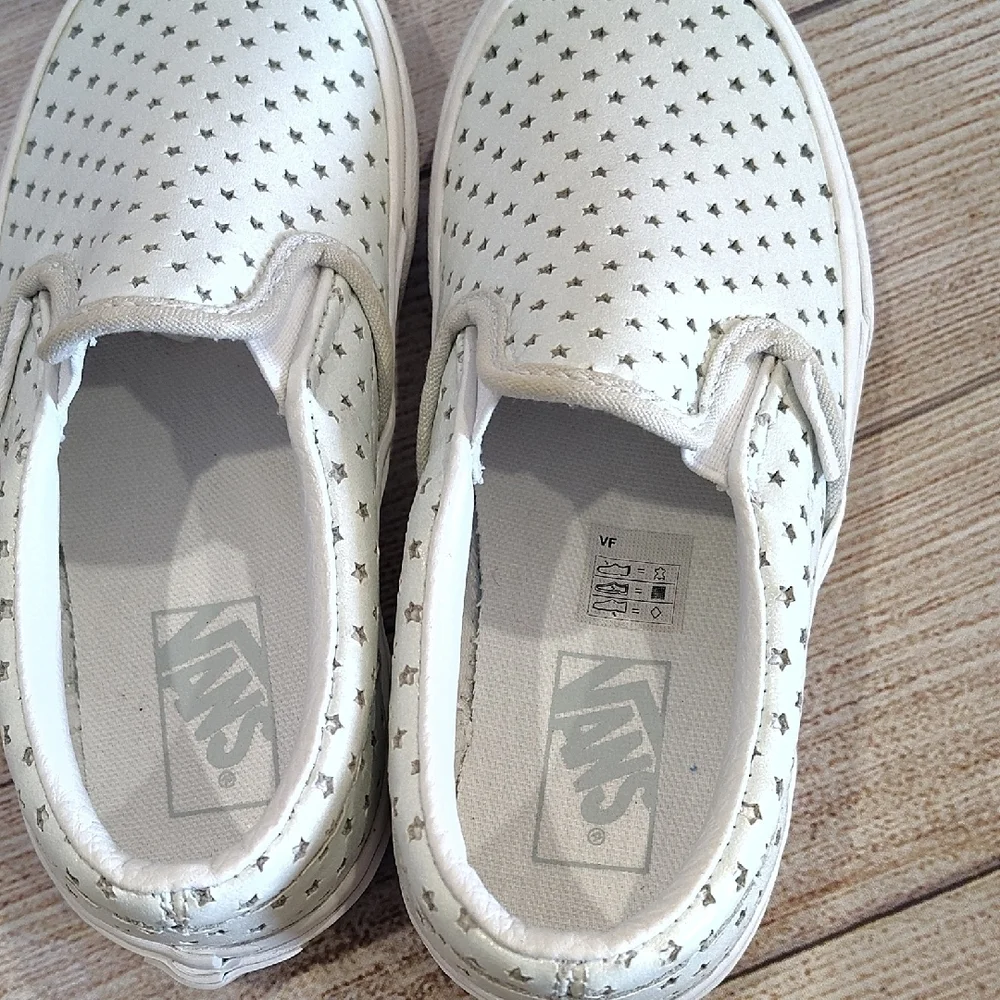 Vans Green and White Slip-On Sneakers - Picture 3 of 9
